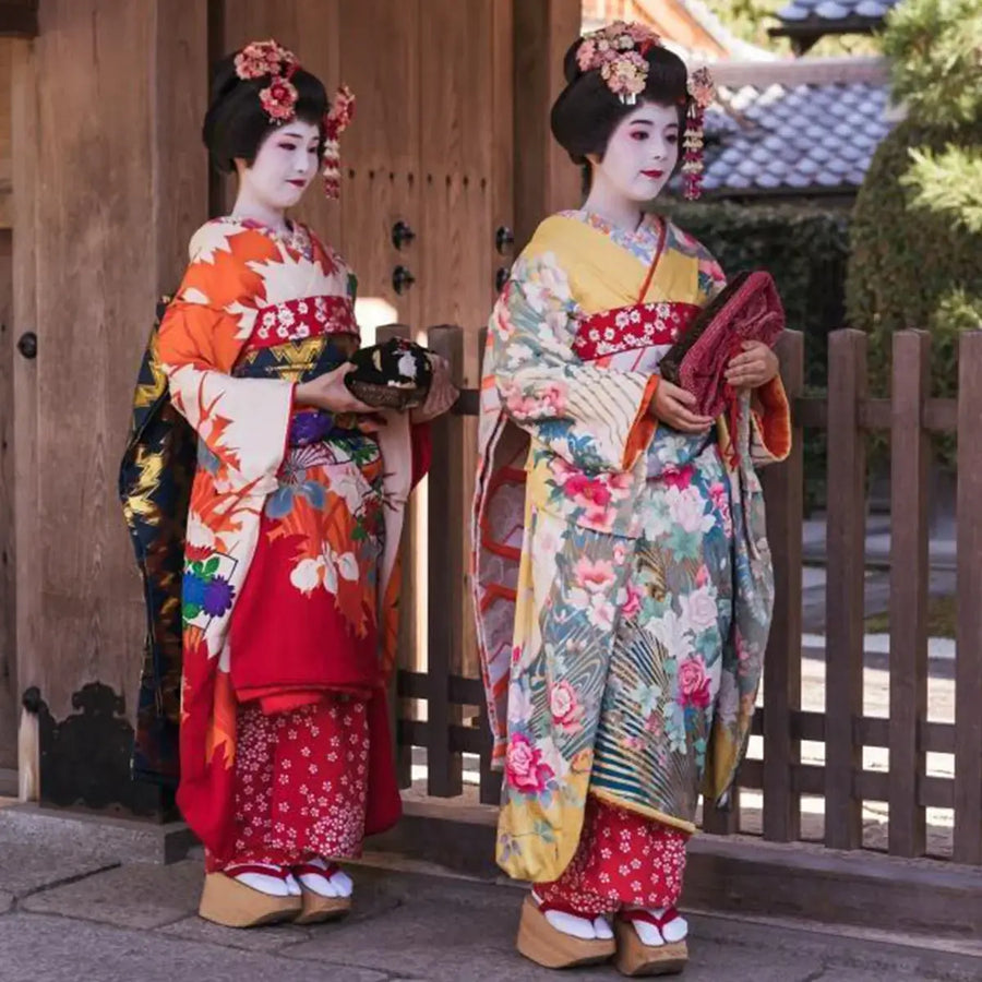 Something You Should Know About Japanese Female Costumeulivary Silk Robe