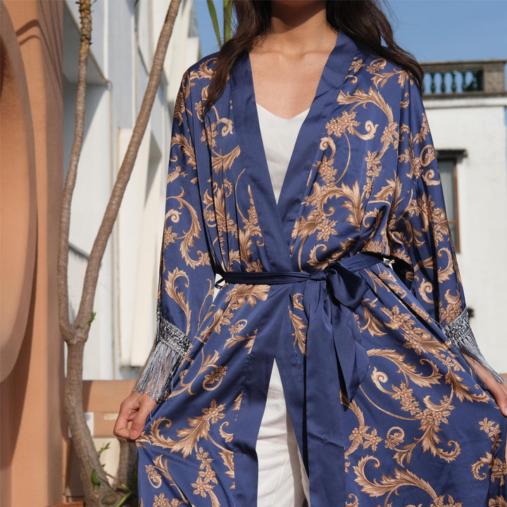 Why Choose a Kimono Robe for Sun Protection and Style at the Beach