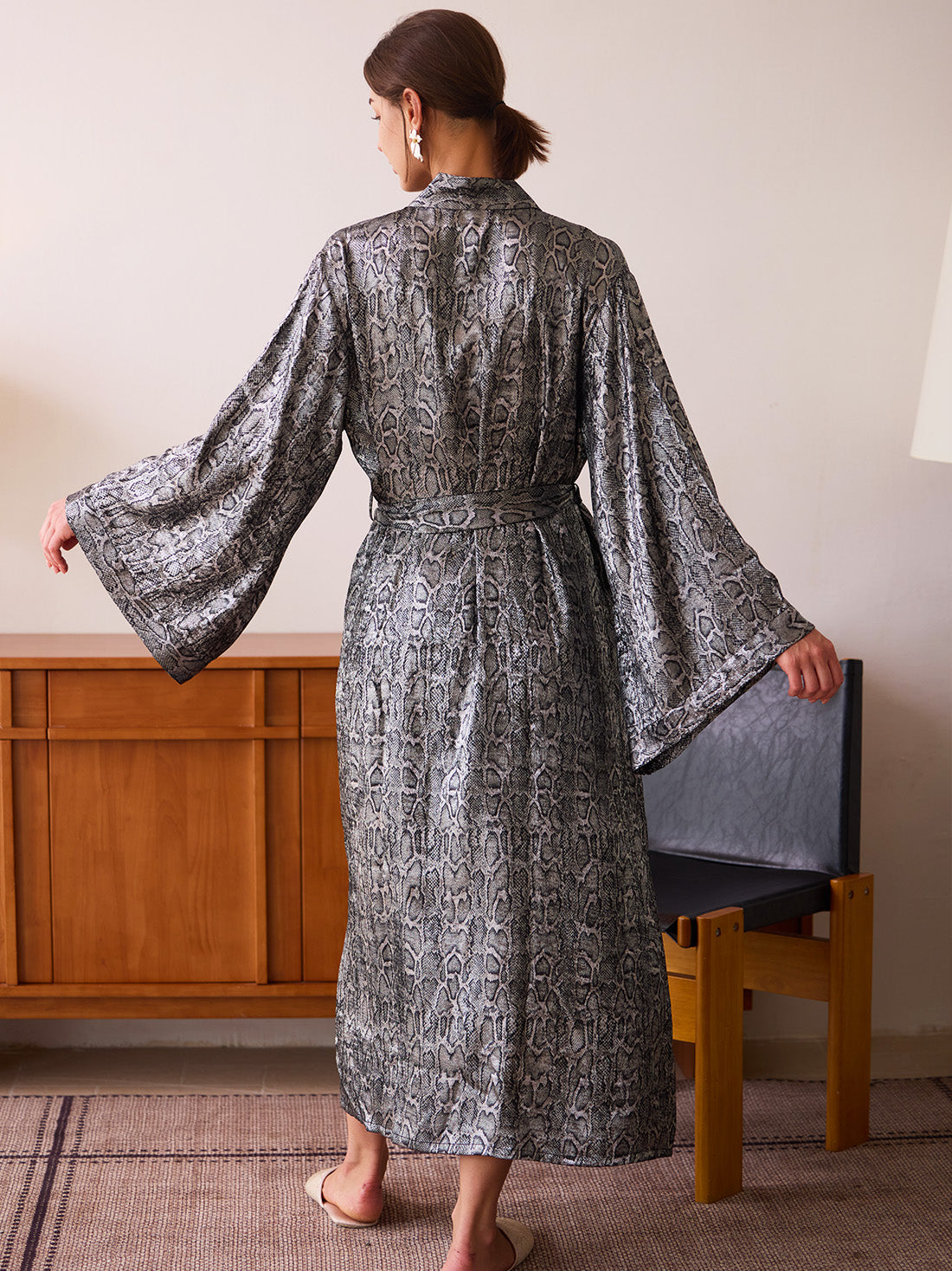 Silver Grey Patterned Kimono Robe