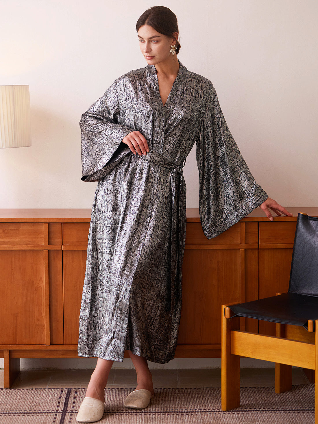 Silver Grey Patterned Kimono Robe