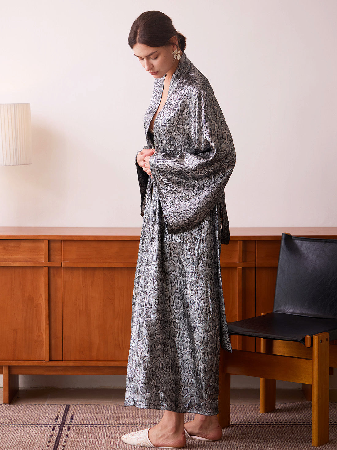 Silver Grey Patterned Kimono Robe
