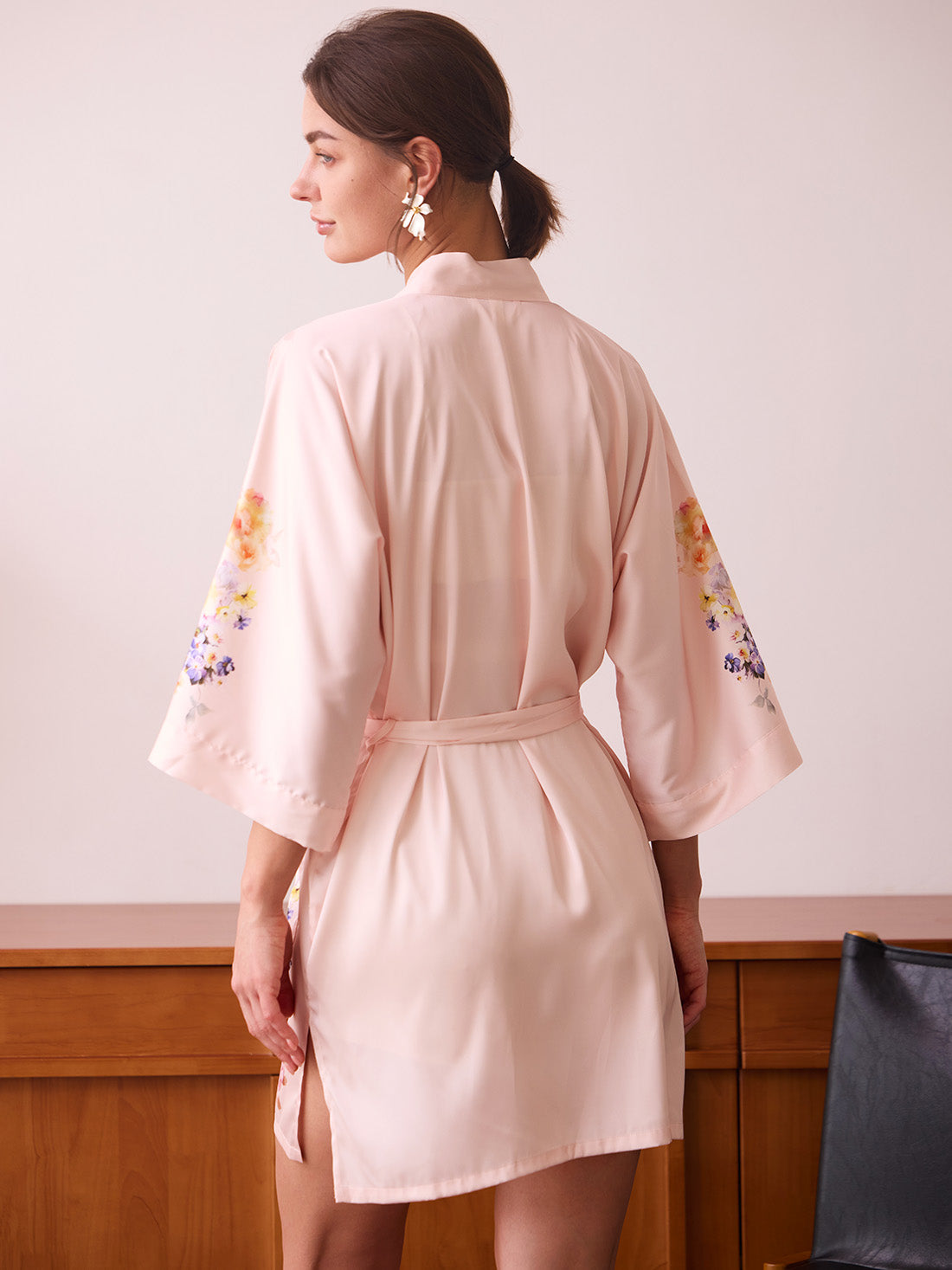Blush Blossom Short Kimono Robe with Pockets