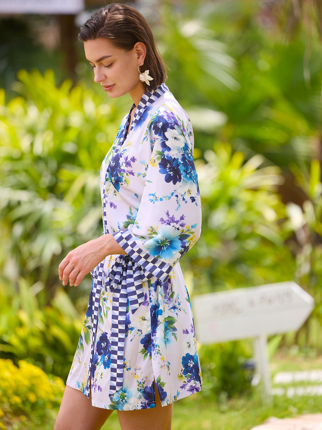 Bluebell Garden Short Kimono Robe with Pockets