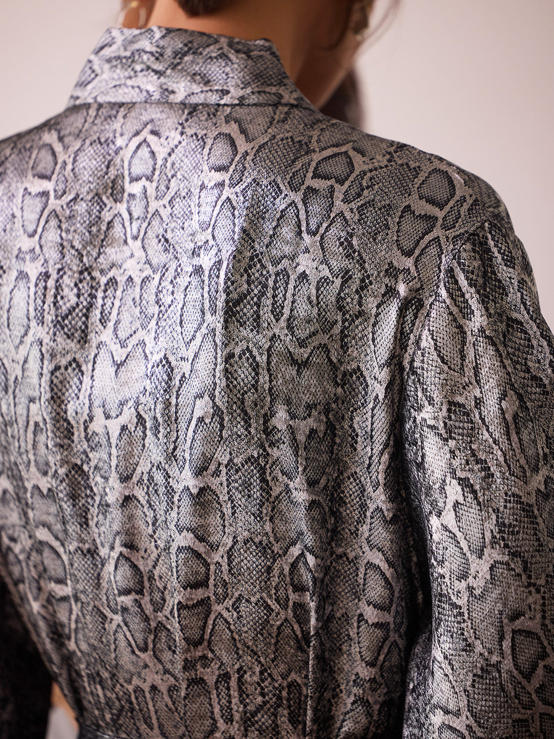 Silver Grey Patterned Kimono Robe