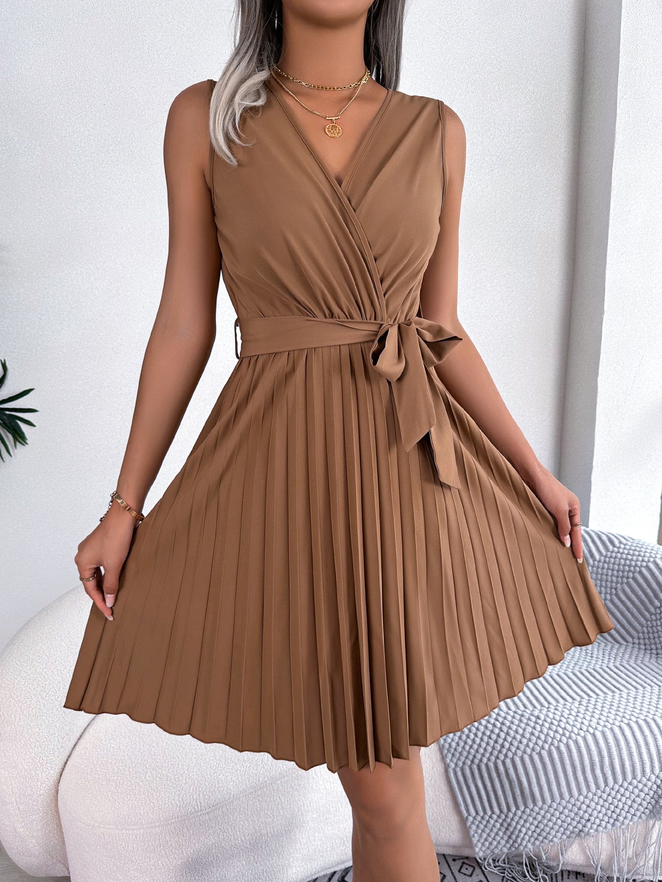 Cross V Neck Sleeveless Pleated Dress