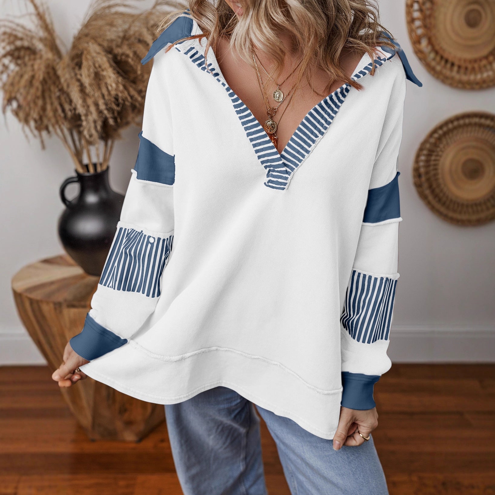 Women’s Color Block V-Neck Oversized Sweatshirt