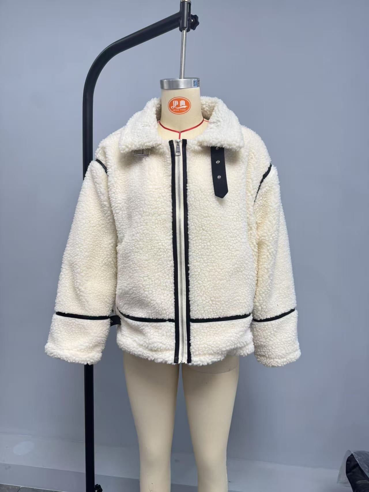 Women's Contrast Trim Teddy Fleece Zip-Front Aviator Jacket