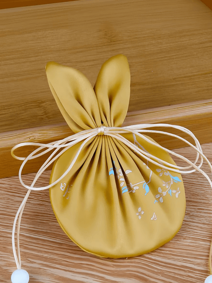 Luxury Silk Robe pajama sets for women Best Gift Guide for her Wedding Gift | Ulivary