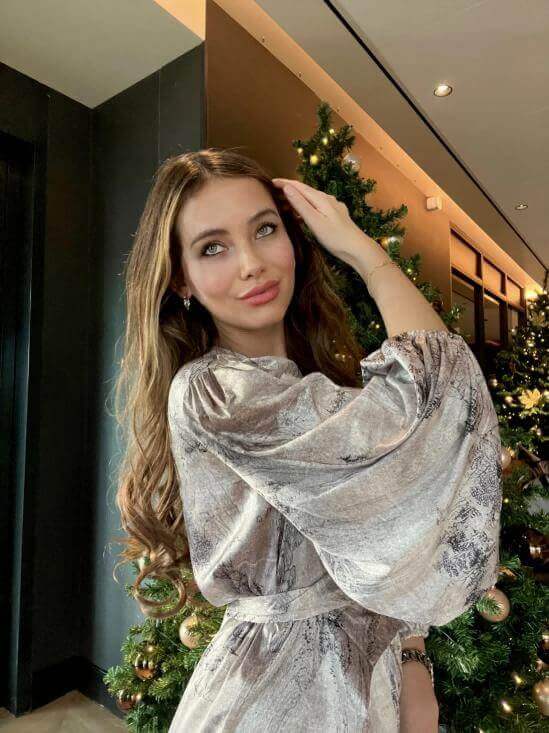 Luxury Silk Robe pajama sets for women Best Gift Guide for her Wedding Gift | Ulivary