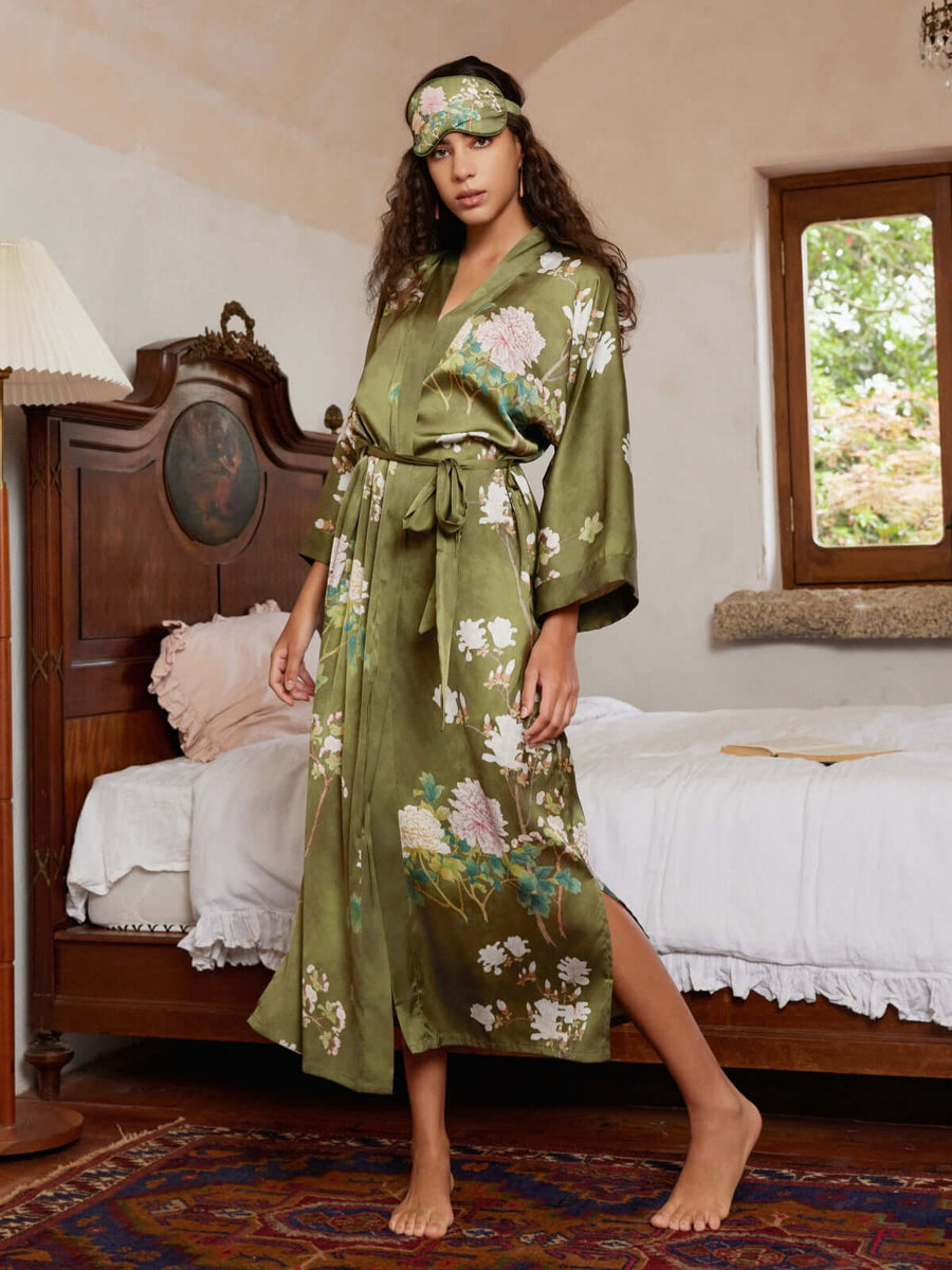 Luxury Silk Robe pajama sets for women Best Gift Guide for her Wedding Gift | Ulivary