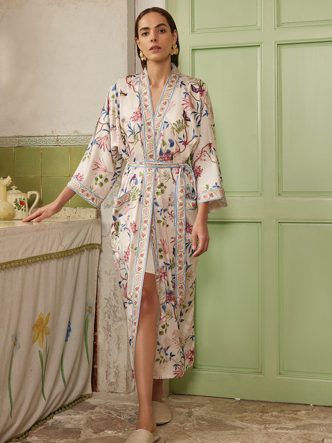 Chinoiserie Floral Long Kimono Robe Pockets