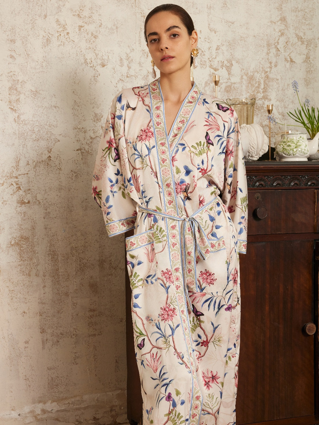 Beige Chinoiserie Floral Long Kimono Robe with Pockets