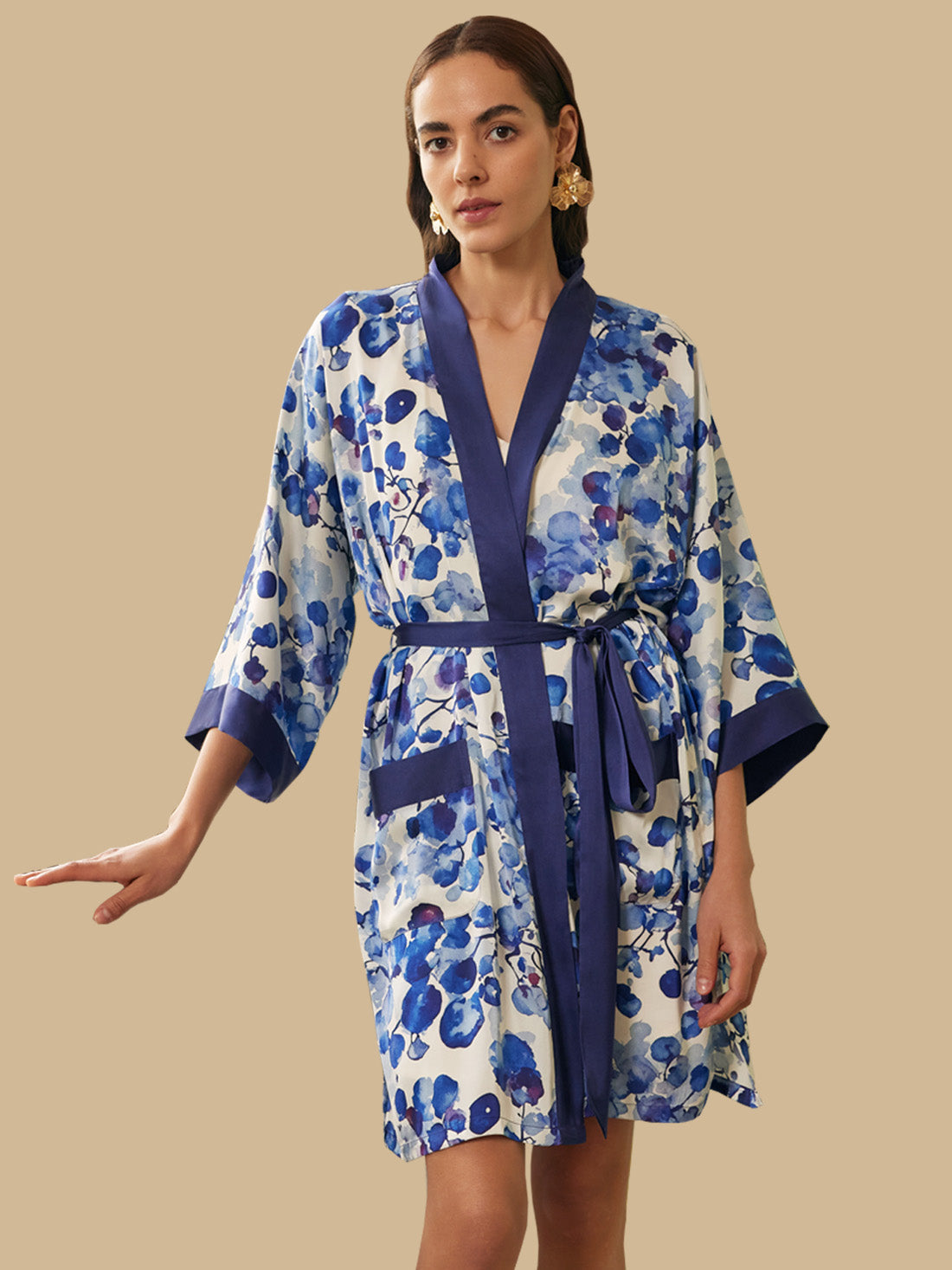 Nordic Berry Short Kimono Robe with Pockets