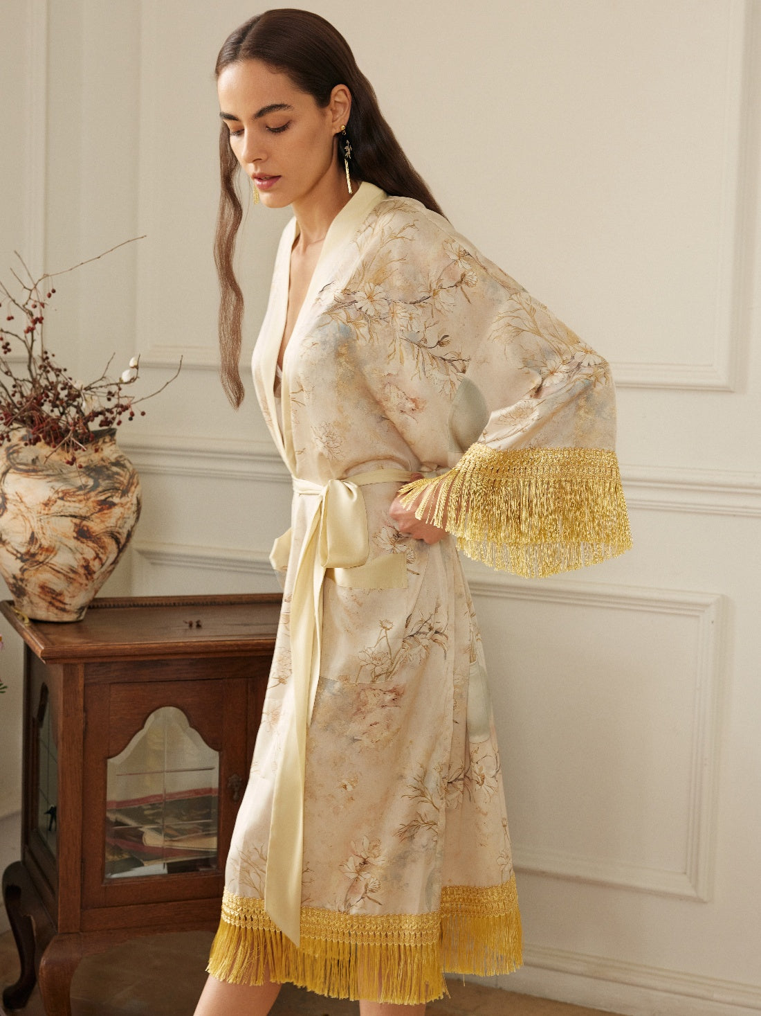 Gold Eastern Floral Vase Kimono Robe with Pockets