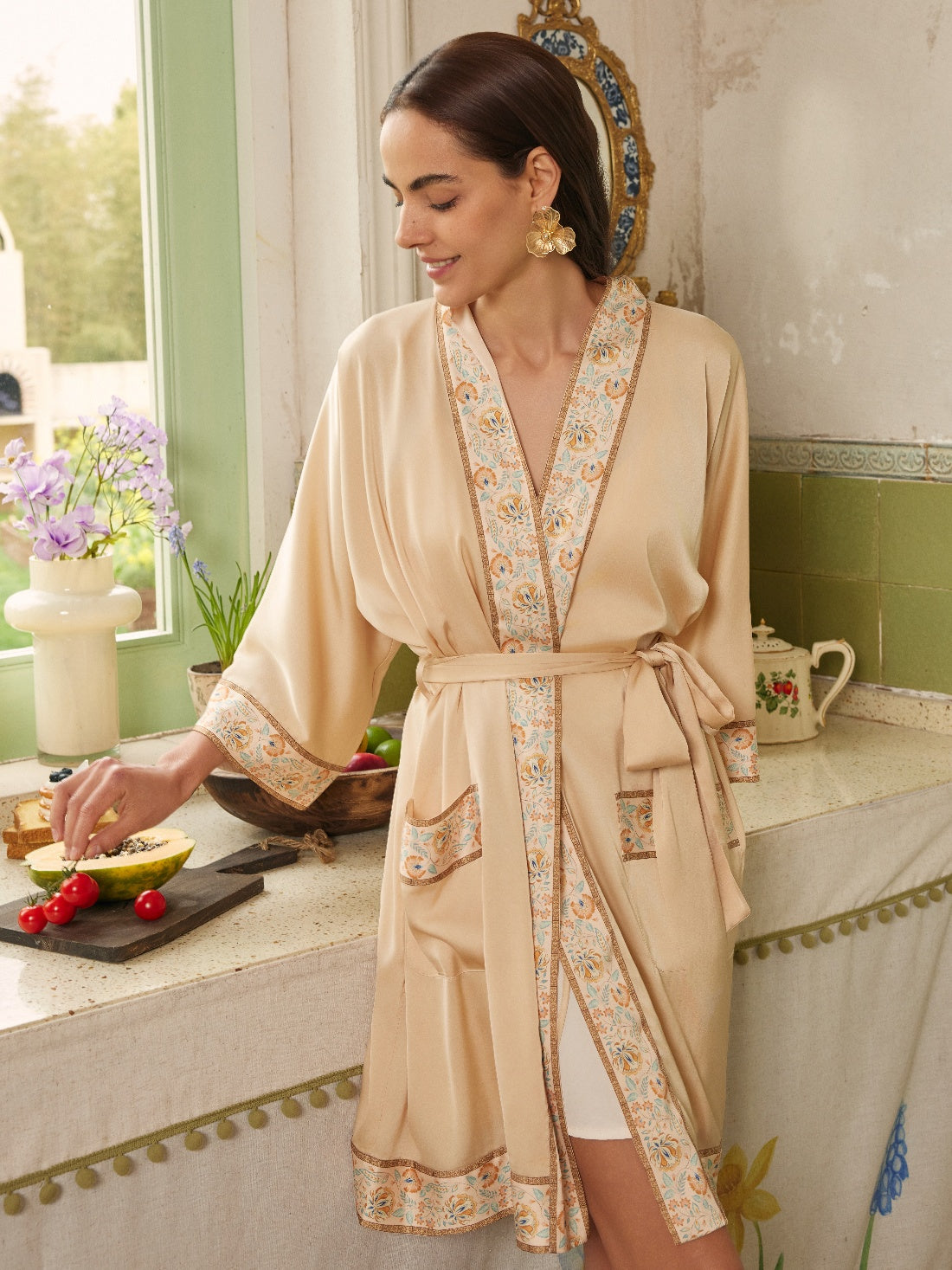 Champagne Gold Embellished Flower Short Robe with Pockets