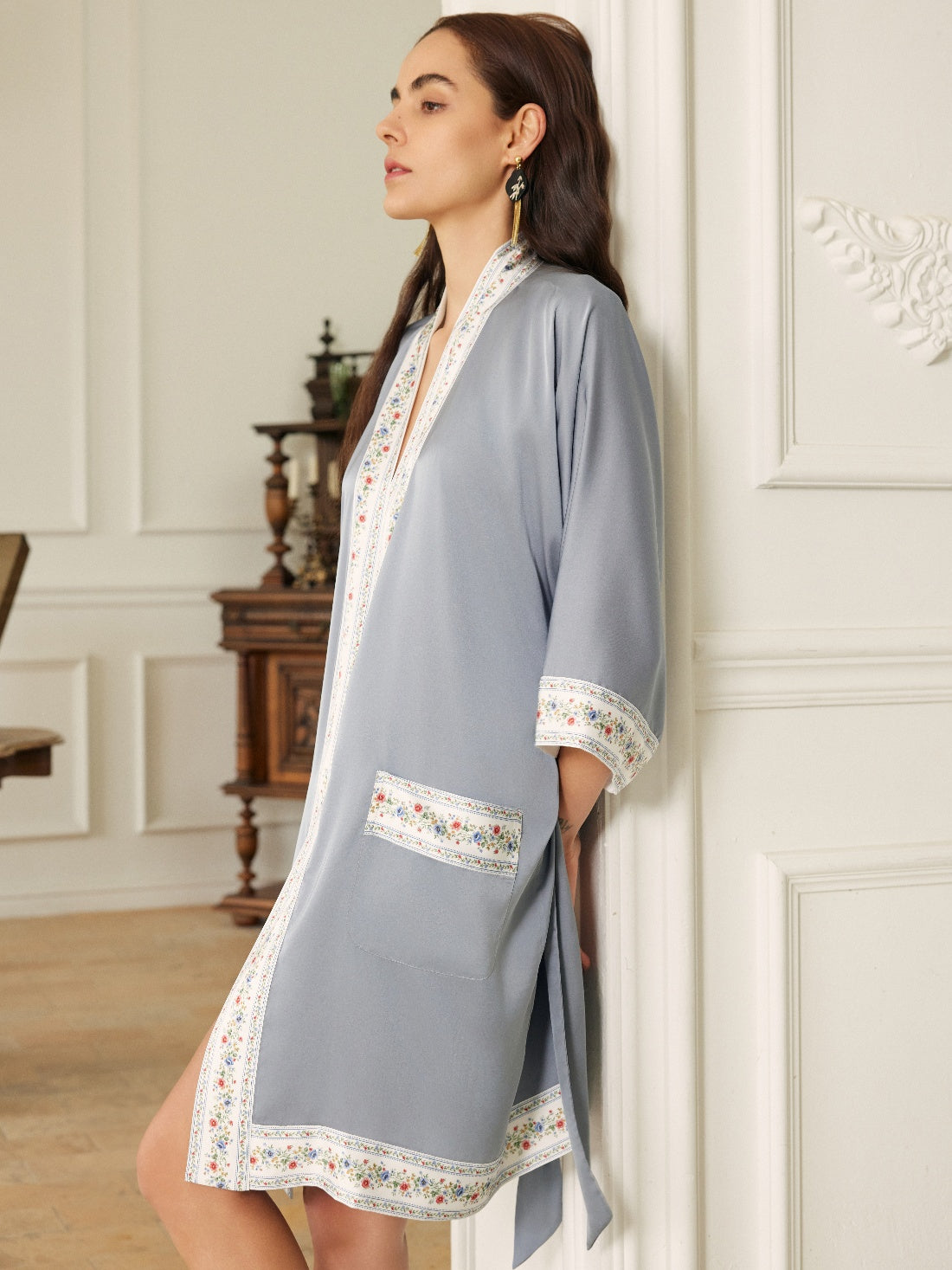 Light Blue Embellished Flower Short Robe with Pockets