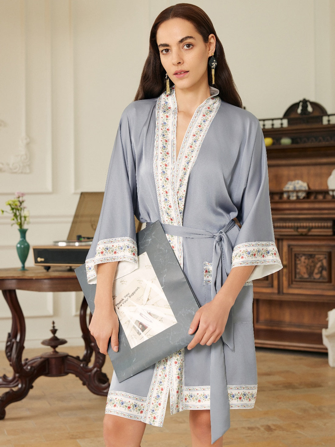 Light Blue Embellished Flower Short Robe with Pockets