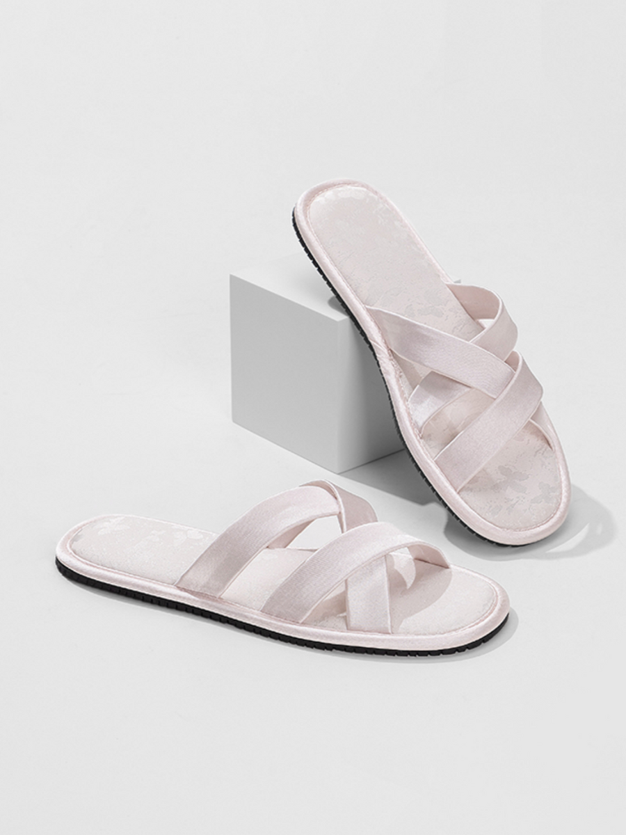 Eastern-Inspired Summer Slippers