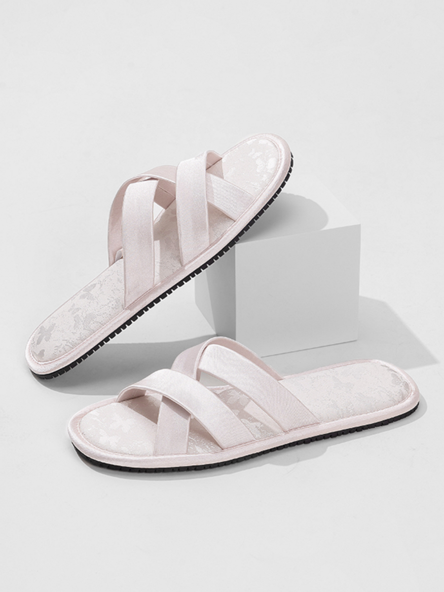 Eastern-Inspired Summer Slippers