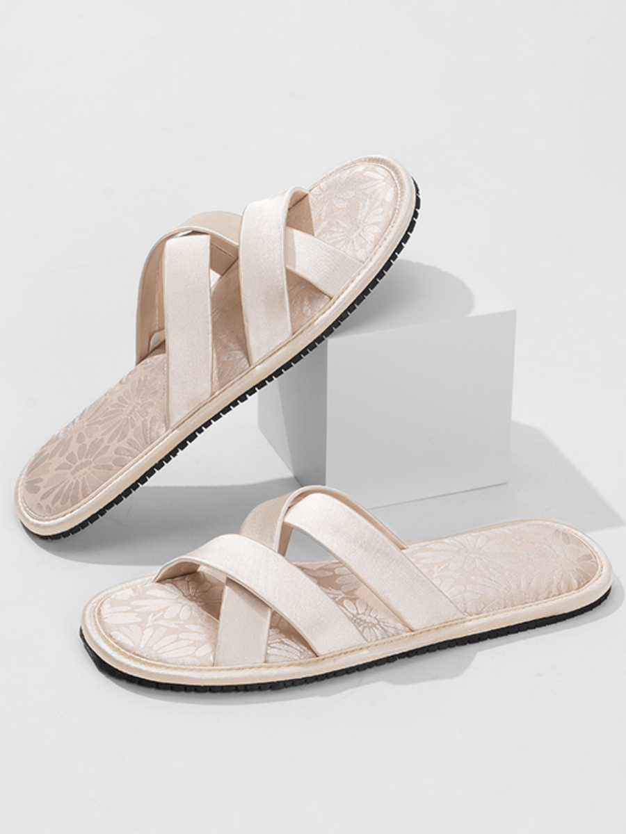 Eastern-Inspired Summer Slippers