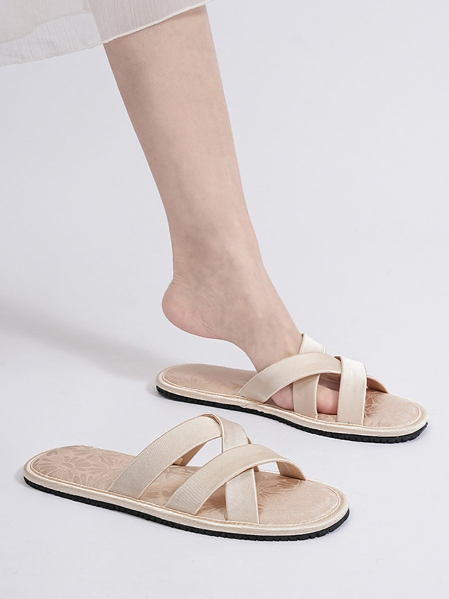 Eastern-Inspired Summer Slippers
