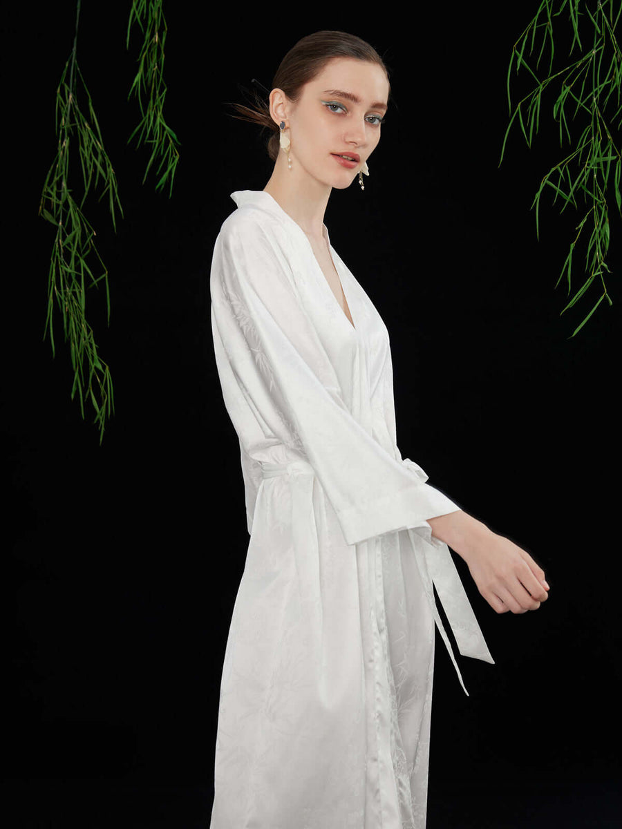Oriental Jacquard Robe White