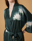 Short Kimono Robe White Lotus